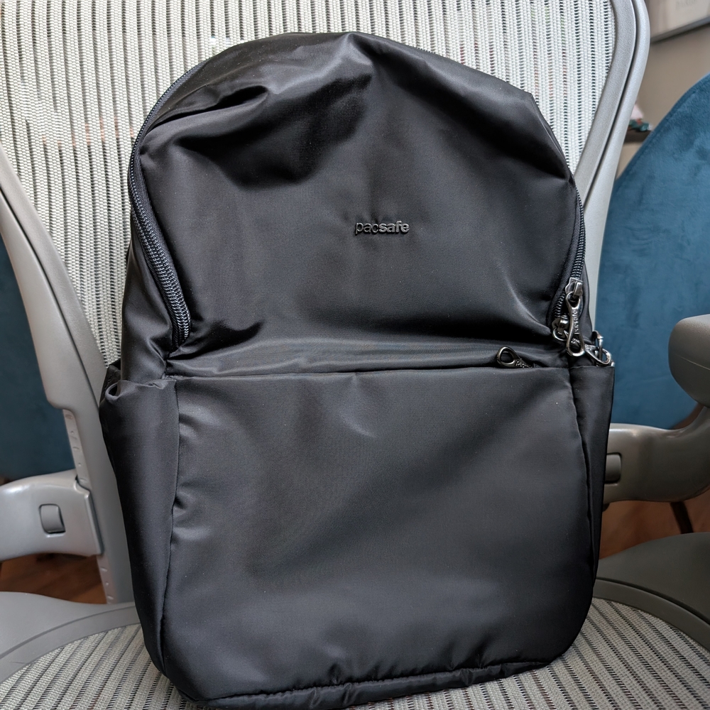 Pacsafe 12L Cruise Backpack - NWOT - Picture 5 of 8